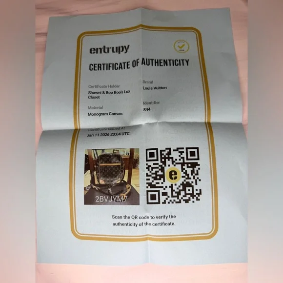 Louis Vuitton Monogram Danube Crossbody Bag | Full Inclusion | Vintage - Picture 14 of 14